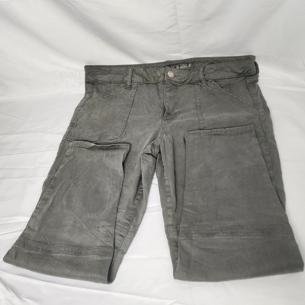 American Eagle Pants For Women Super Super Stretchy 18 Short Color Olive